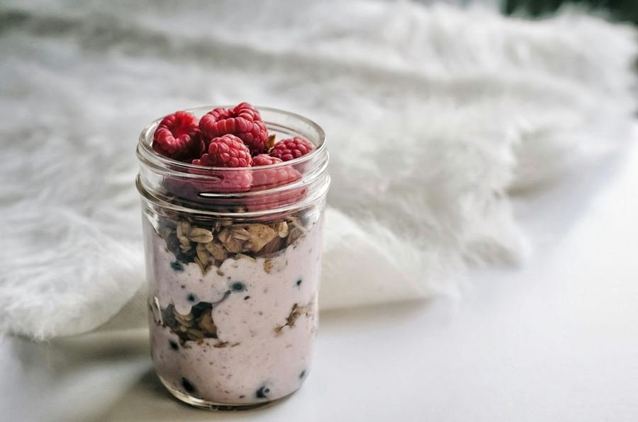 Overnight oats skyr et fruits rouges